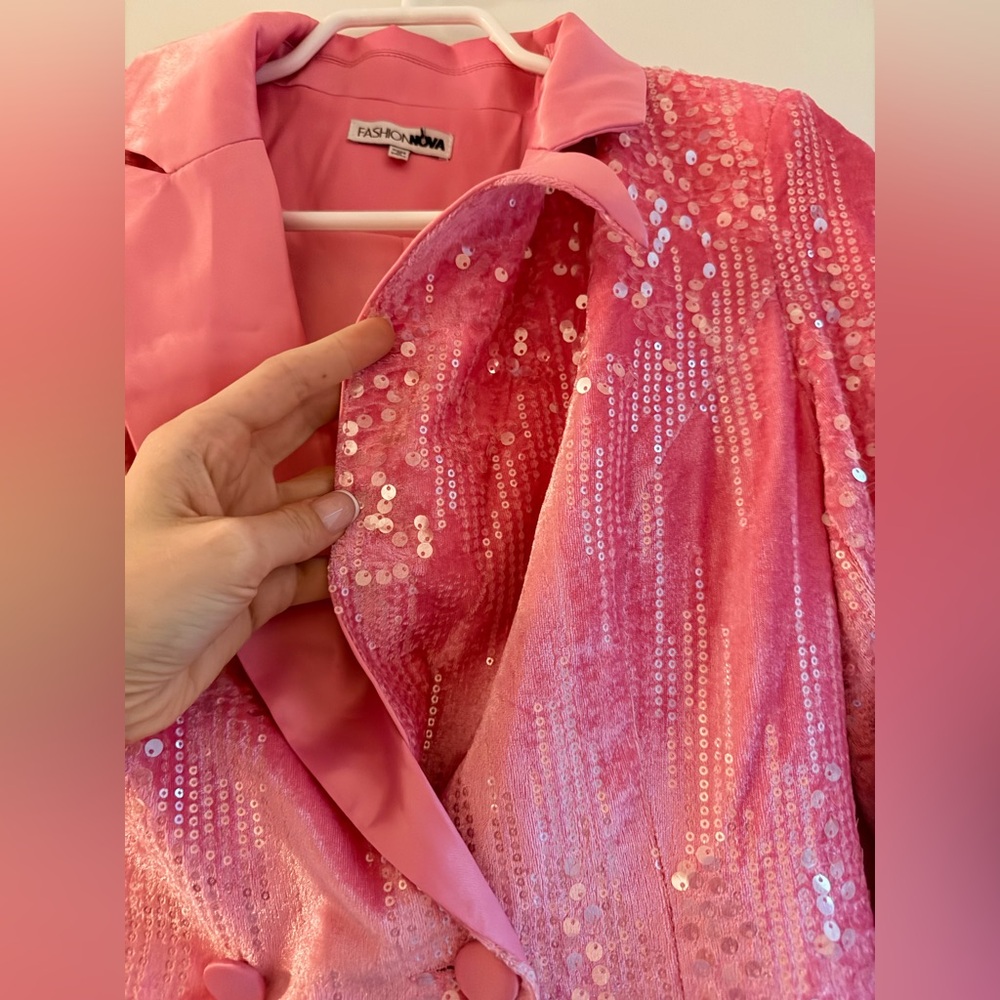 FASHION NOVA Amelia Sequin Blazer Short Dress Pink Like New Worn Once SZ Medium - Picture 10 of 13